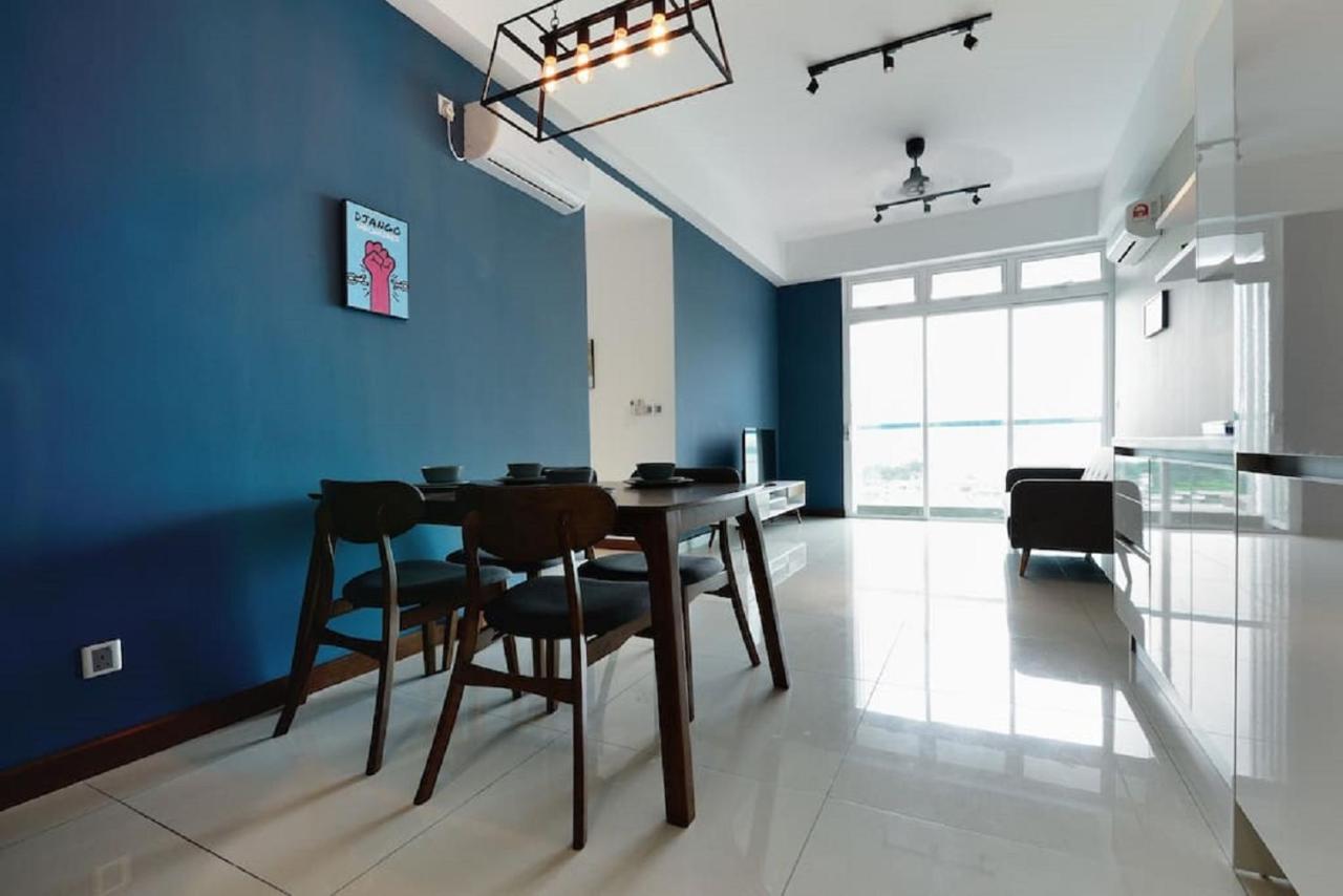 Experience The Coast - Hostahome Suites At Paragon Residence Near Downtown Johor Bahru Bagian luar foto